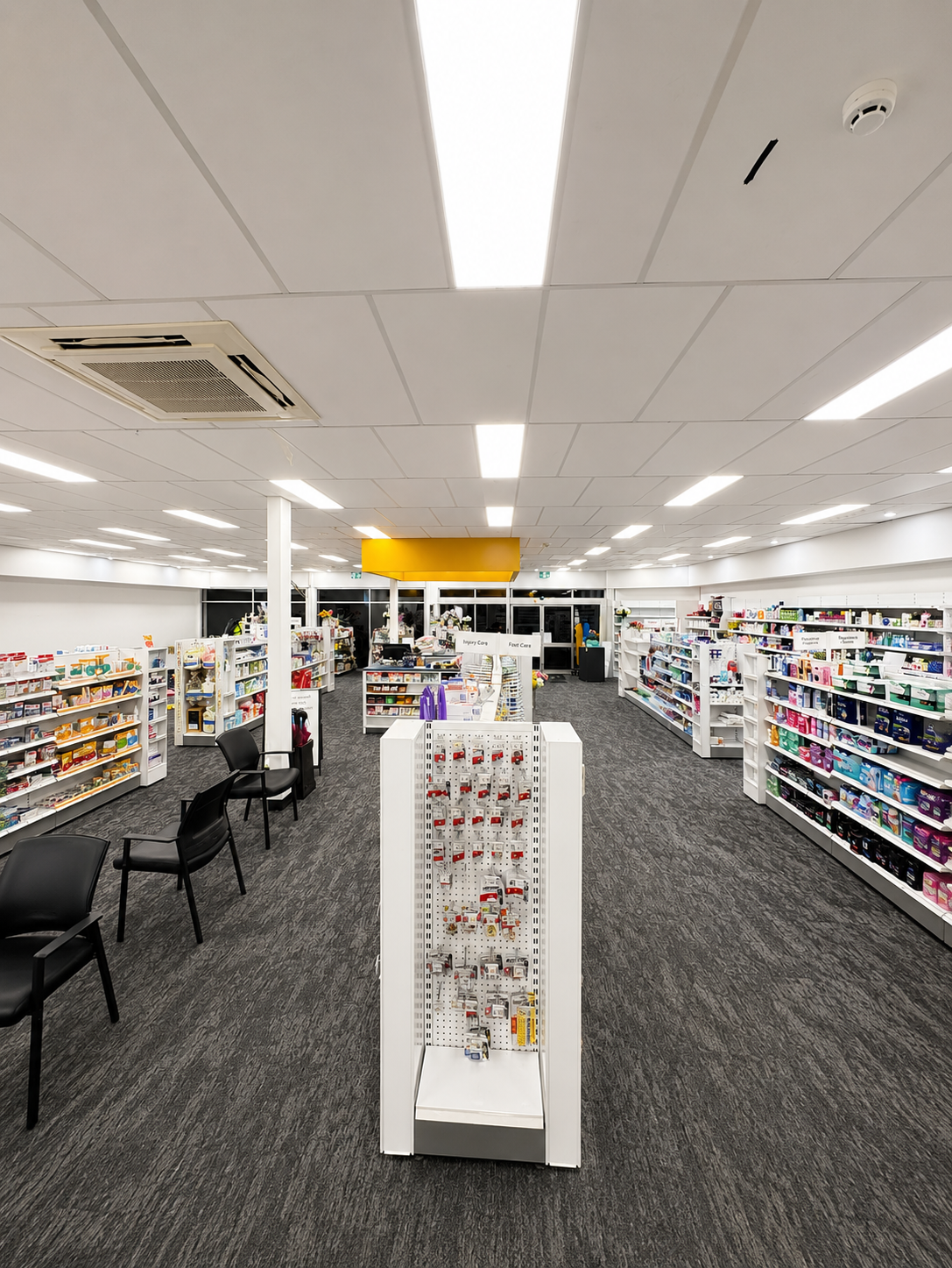 Retail aisle and circulation view